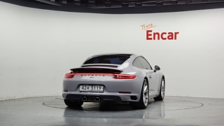 PORSCHE 911 2017