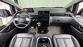 HYUNDAI STARIA 2021