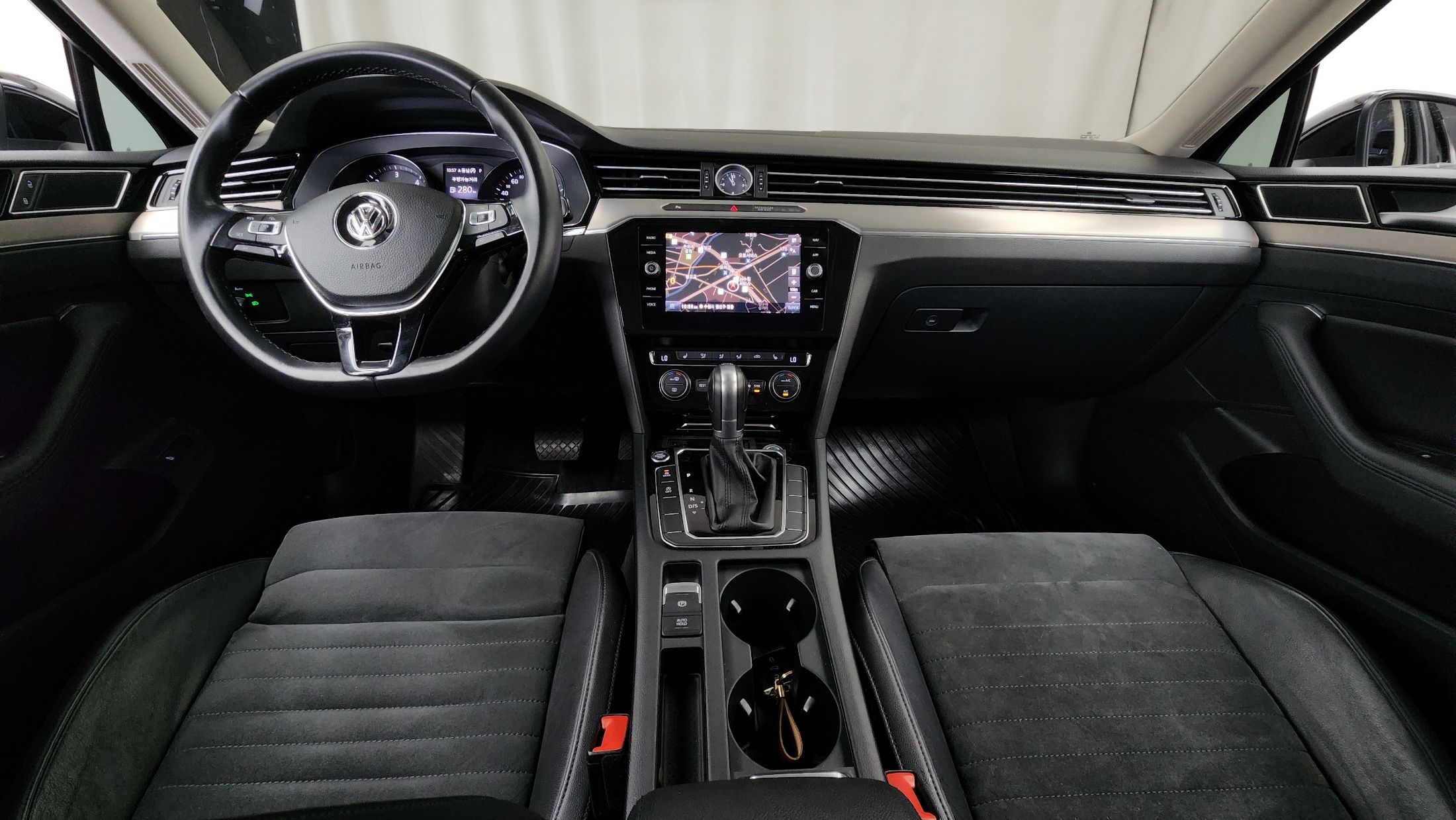 VOLKSWAGEN PASSAT GT B8 2018