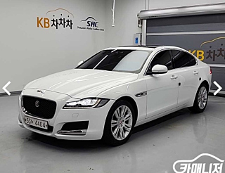 JAGUAR XF X260  20d portfolio AWD 2018