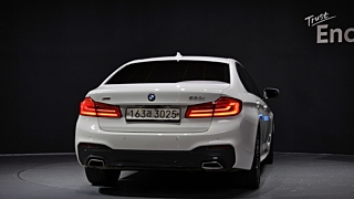 BMW 5-SERIES G30 2020