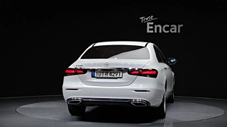 MERCEDES BENZ E-CLASS W213 2022