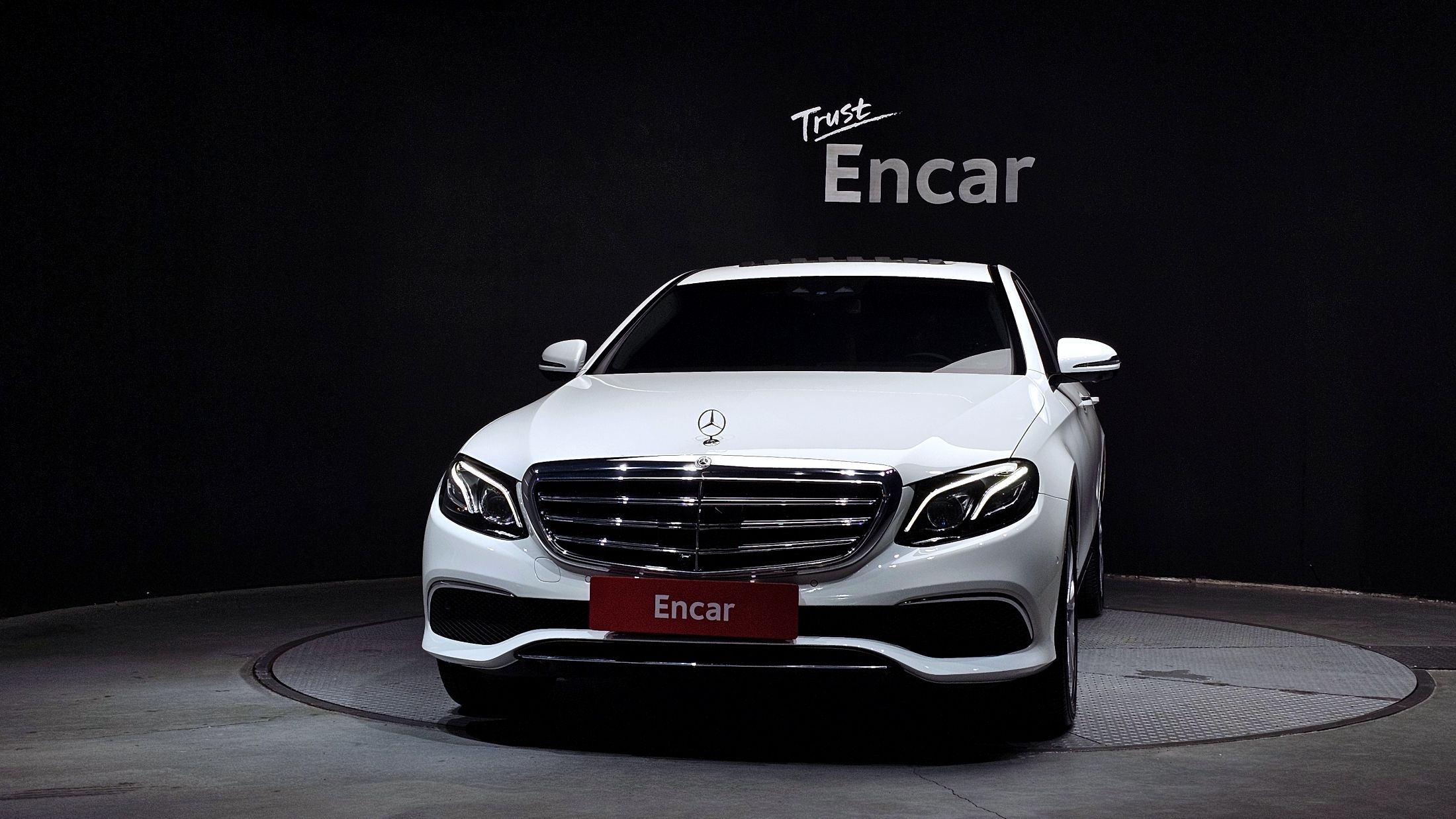 MERCEDES BENZ E-CLASS W213 2020