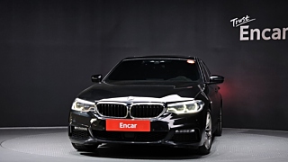 BMW 5-SERIES G30 2017