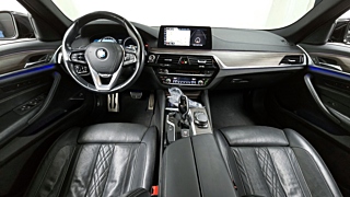 BMW 5-SERIES G30 2017