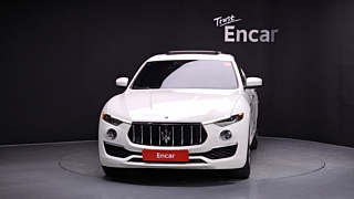 MASERATI LEVANTE 2020
