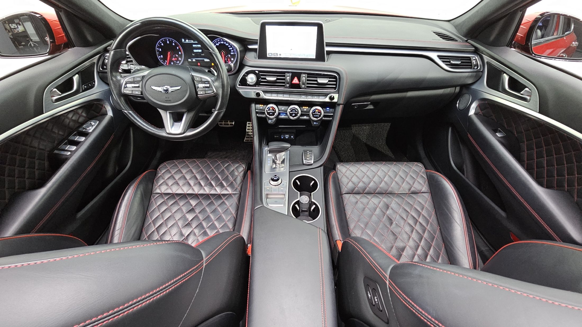 GENESIS G70 2018
