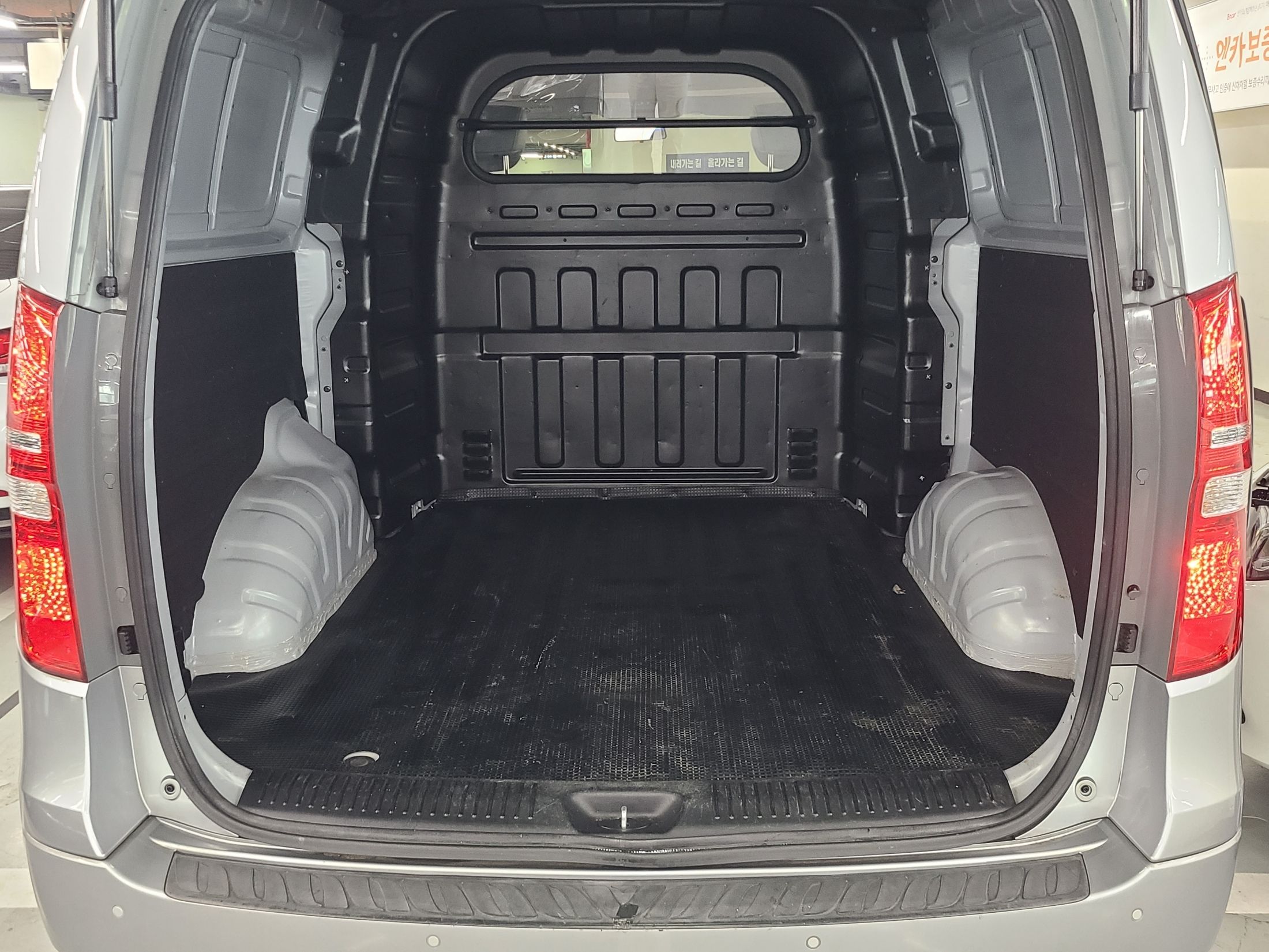 HYUNDAI STAREX GRAND 2020