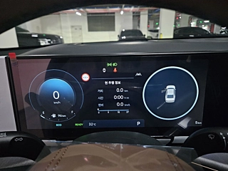 HYUNDAI GRANDEUR HYBRID GN7 2025