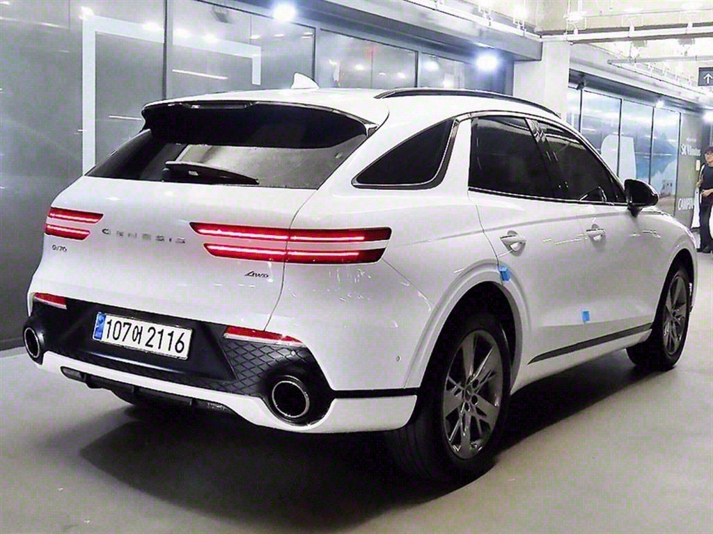 GENESIS GV70 2023