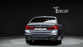 BMW 5-SERIES G30 2017