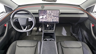 TESLA MODEL Y  RWD 2025