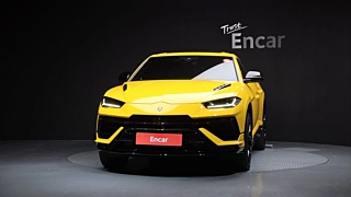 LAMBORGHINI URUS  2024