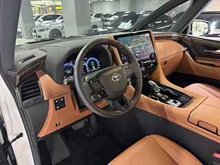 TOYOTA ALPHARD  4 GENERATION AWD 2024
