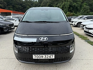 HYUNDAI STARIA 2025