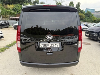 HYUNDAI STARIA 2025