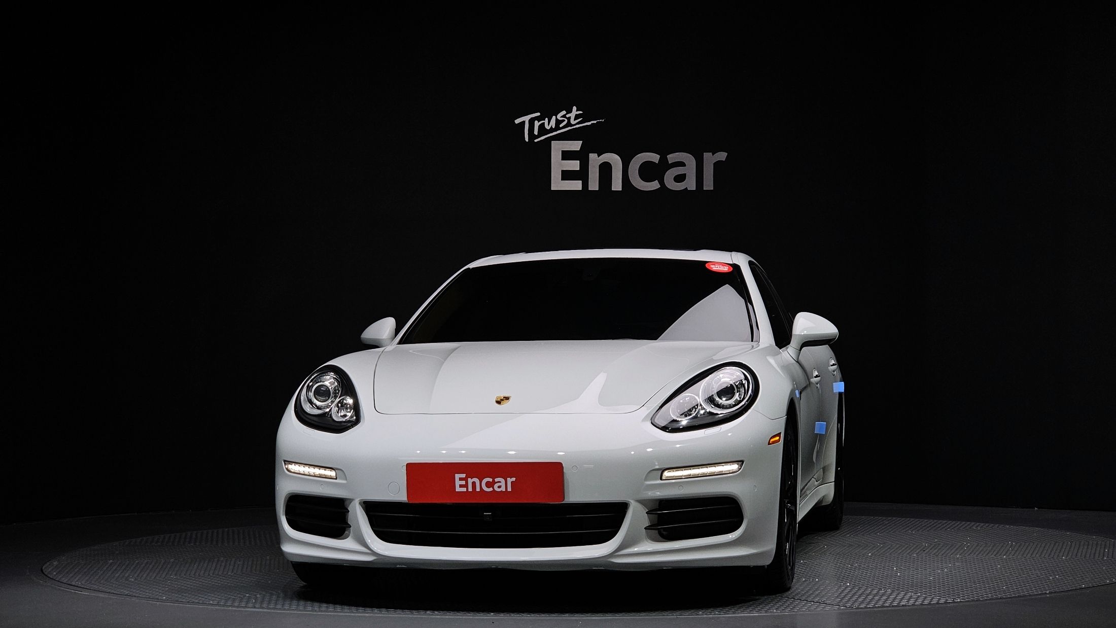 PORSCHE PANAMERA 2016
