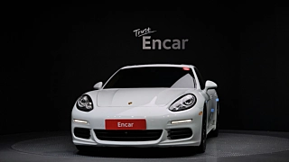 PORSCHE PANAMERA 2016