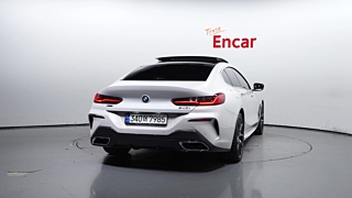 BMW 8-SERIES G15 2021