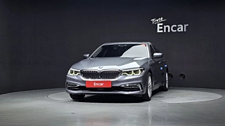 BMW 5-SERIES G30 2018