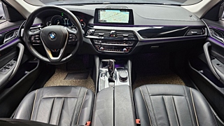BMW 5-SERIES G30 2018