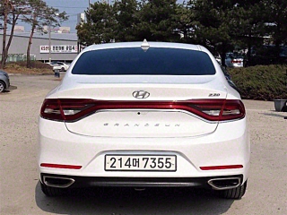 HYUNDAI GRANDEUR IG 2017