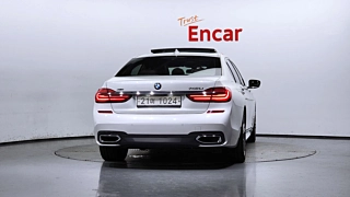 BMW 7-SERIES G11 2017