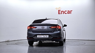 HYUNDAI AVANTE AD 2018