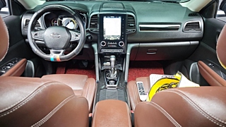 SAMSUNG QM6  Gasoline 2WD RE Signature 2019