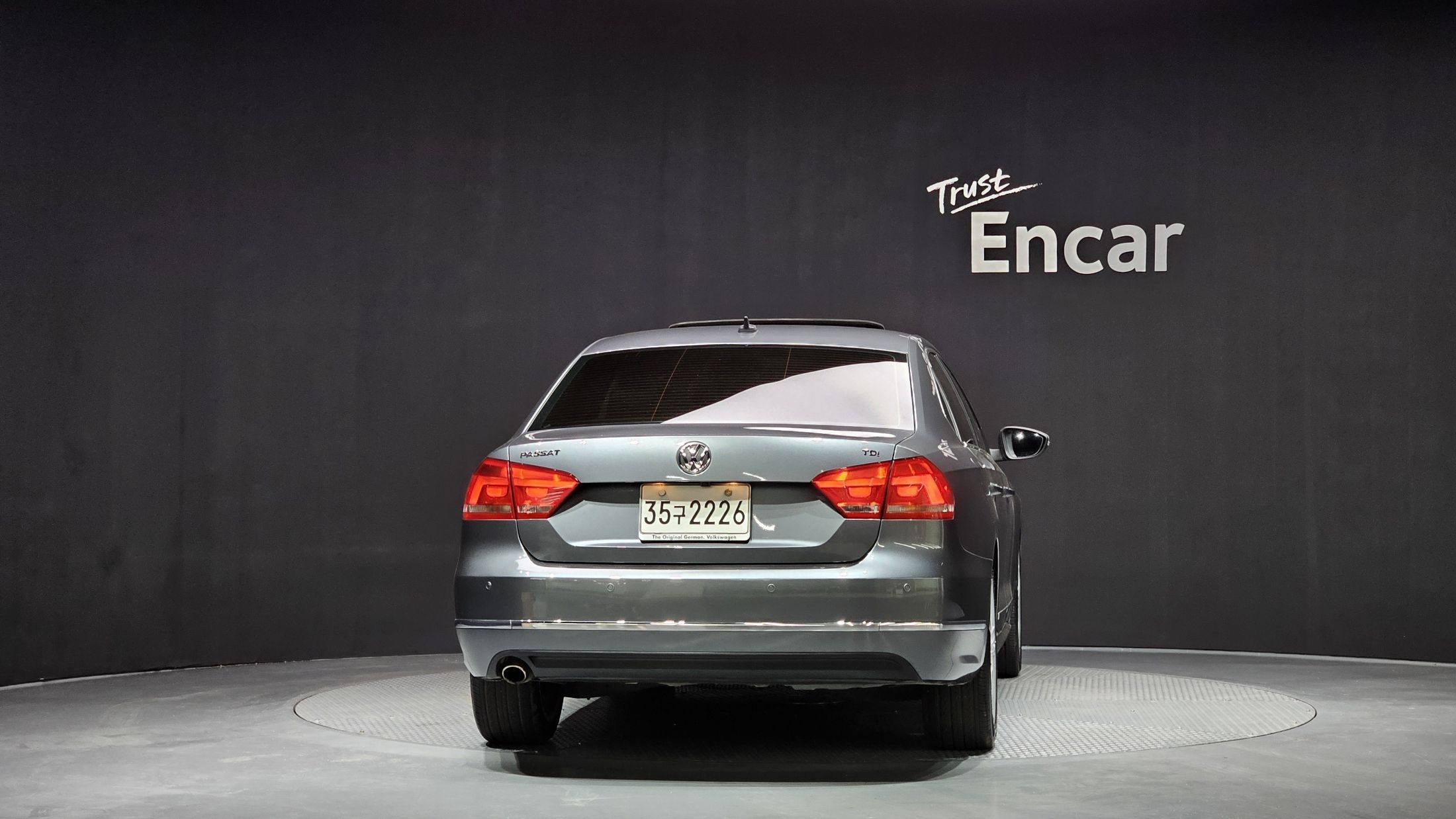 VOLKSWAGEN PASSAT 2013