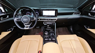 KIA K5  3 GENERATION 1.6 Turbo 2023