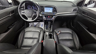 HYUNDAI AVANTE AD 2017