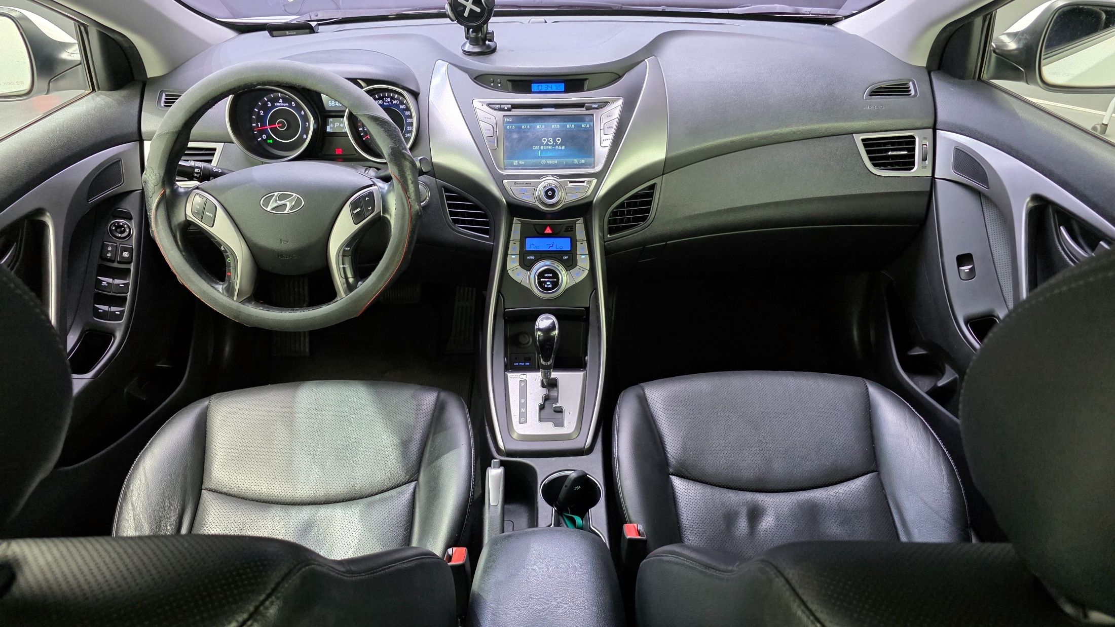 HYUNDAI AVANTE MD 2013