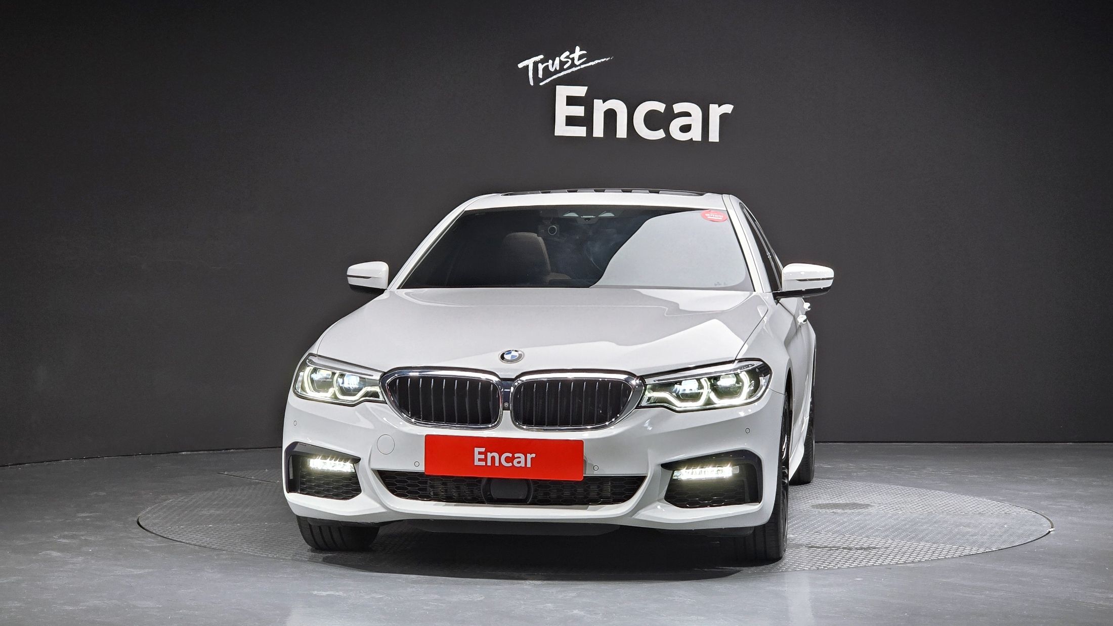 BMW 5-SERIES G30 2018