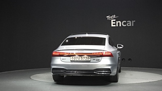 AUDI A7 4K 2020