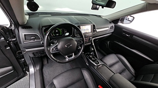SAMSUNG QM6 2023