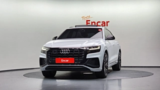 AUDI Q8 4M  2022