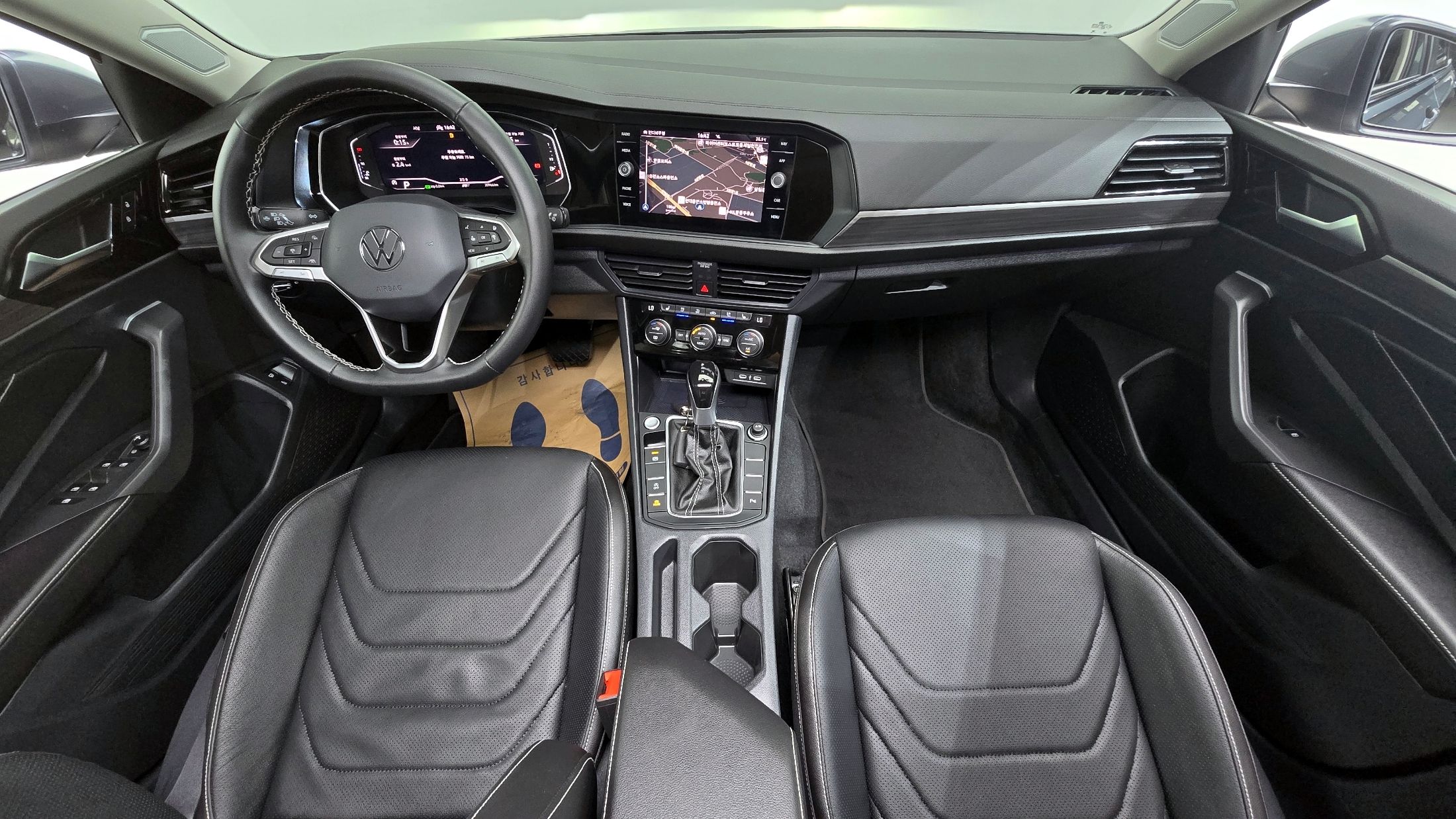 VOLKSWAGEN JETTA 2023