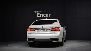 BMW 7-SERIES G11 2017