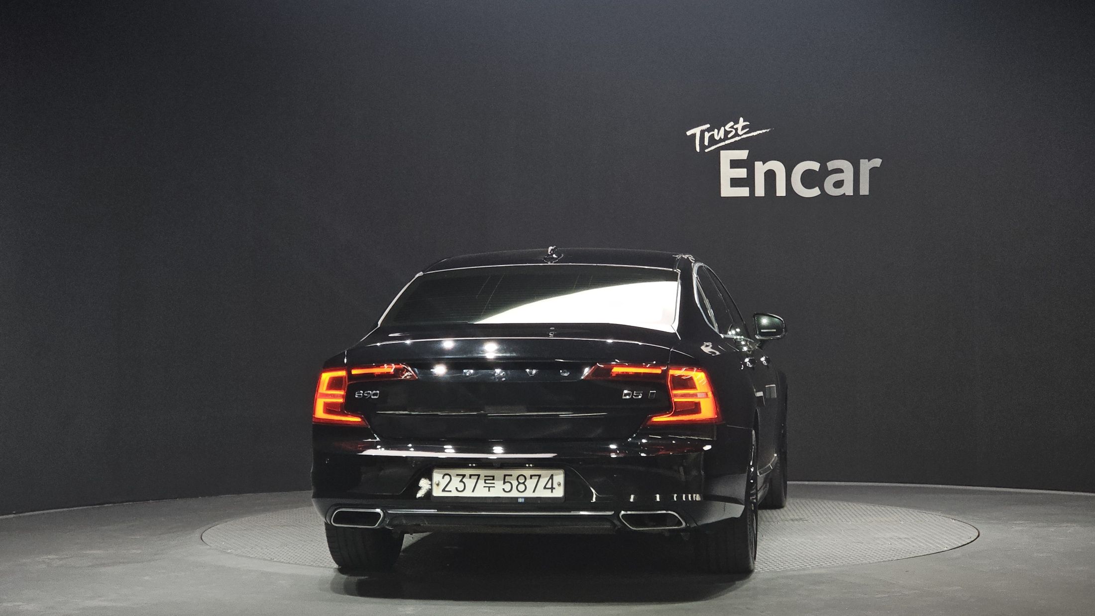 VOLVO S90 2019