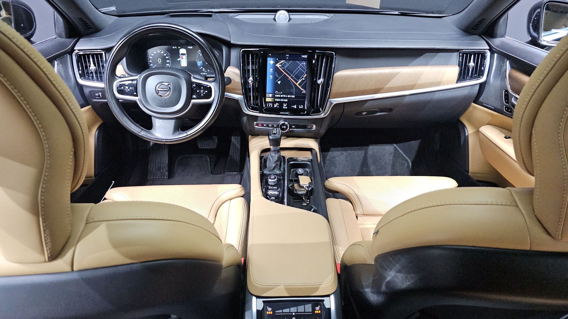 VOLVO S90 2019