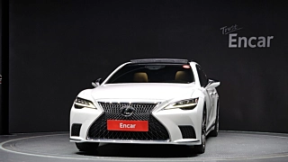 LEXUS LS500 2022