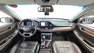 HYUNDAI GRANDEUR IG HYBRID 2018