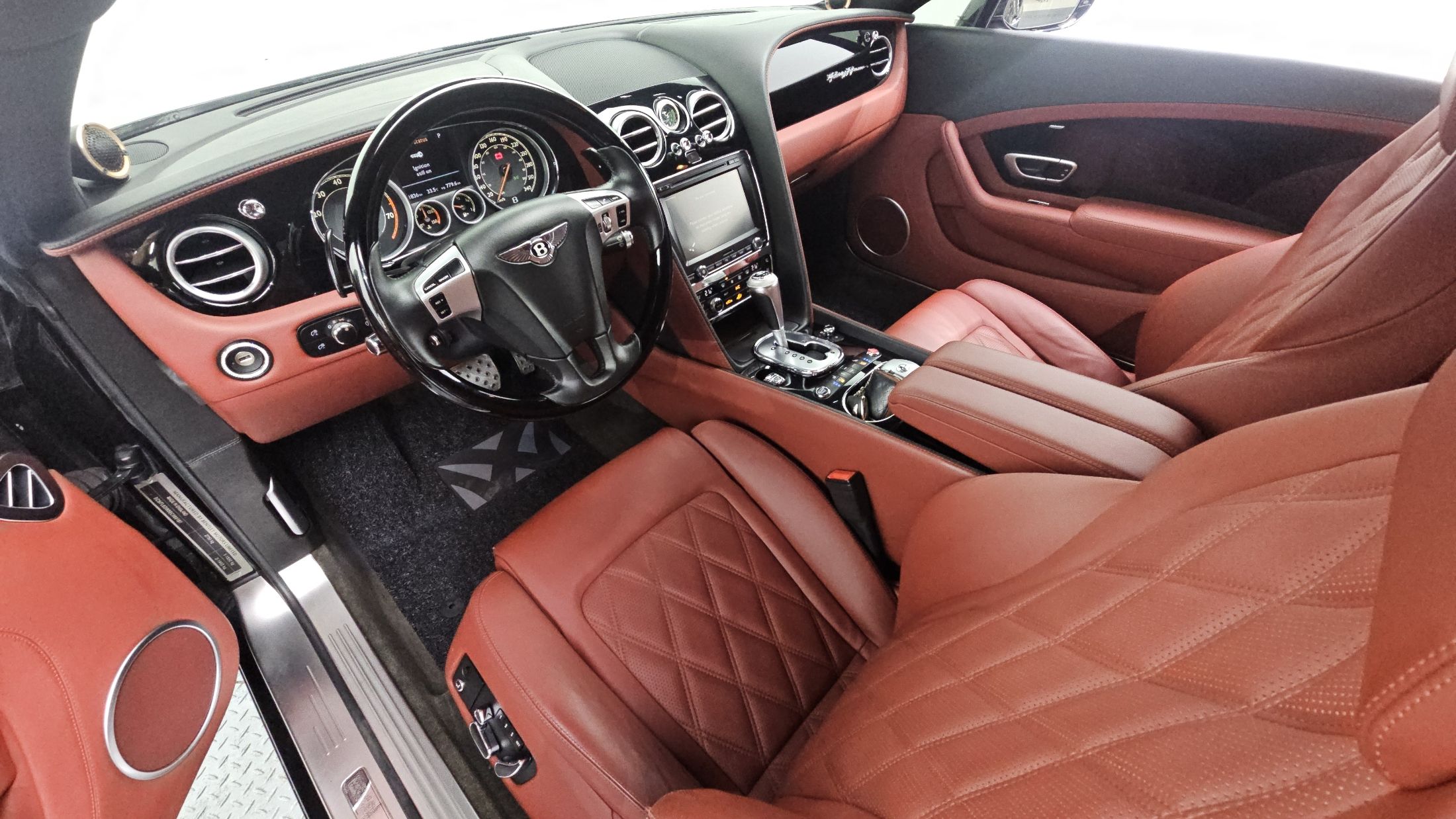 BENTLEY CONTINENTAL GT 2013