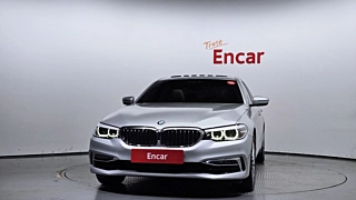 BMW 5-SERIES G30 2019