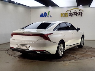 KIA K8 2023