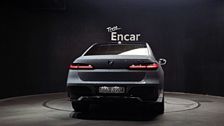 BMW 7-SERIES G70 2023