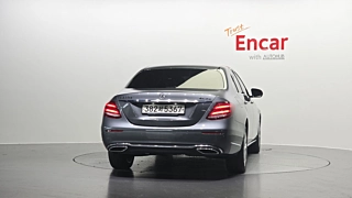 MERCEDES BENZ E-CLASS W213 2020