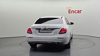 MERCEDES BENZ E-CLASS W213 2020