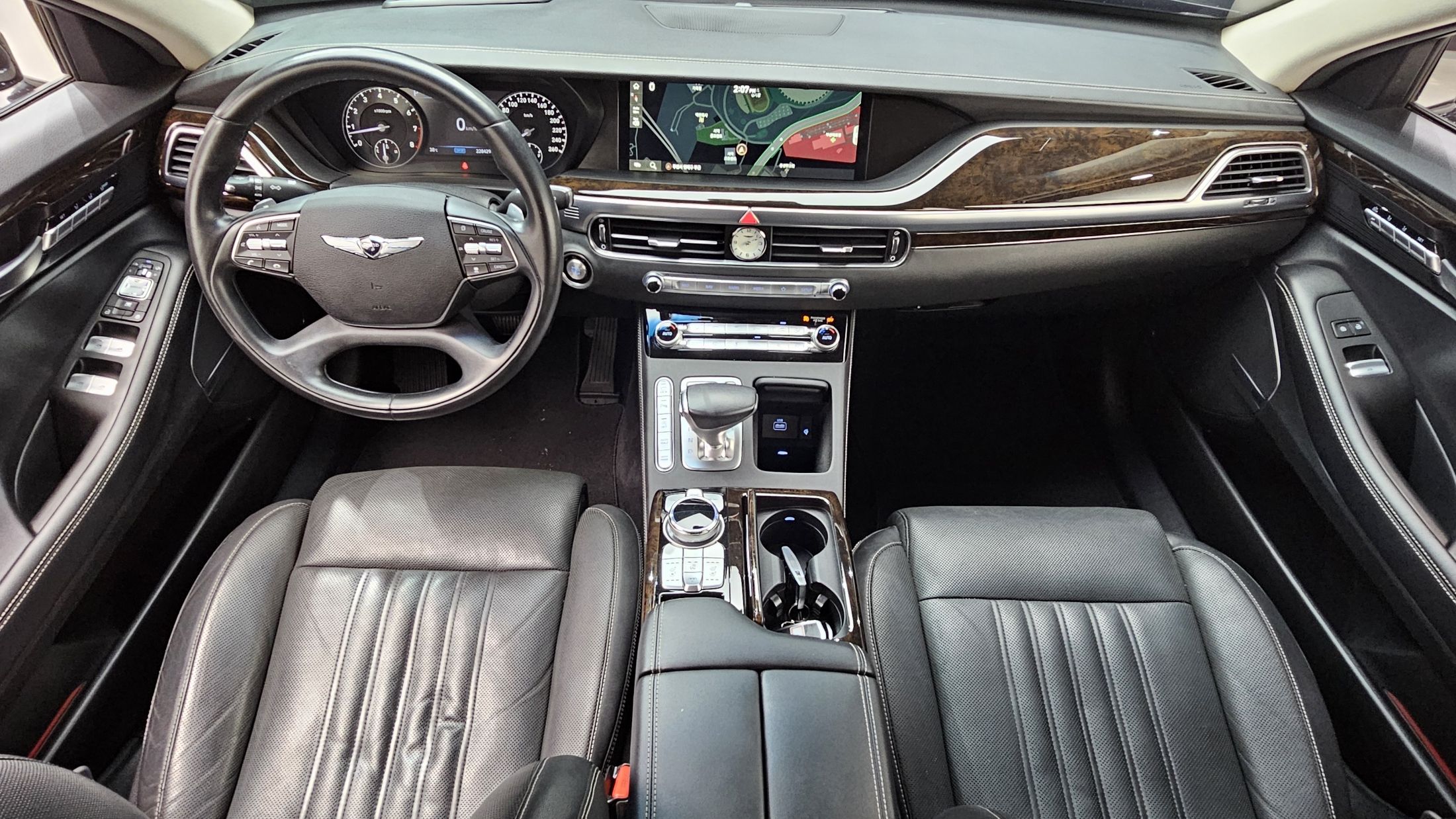 GENESIS G90 2019